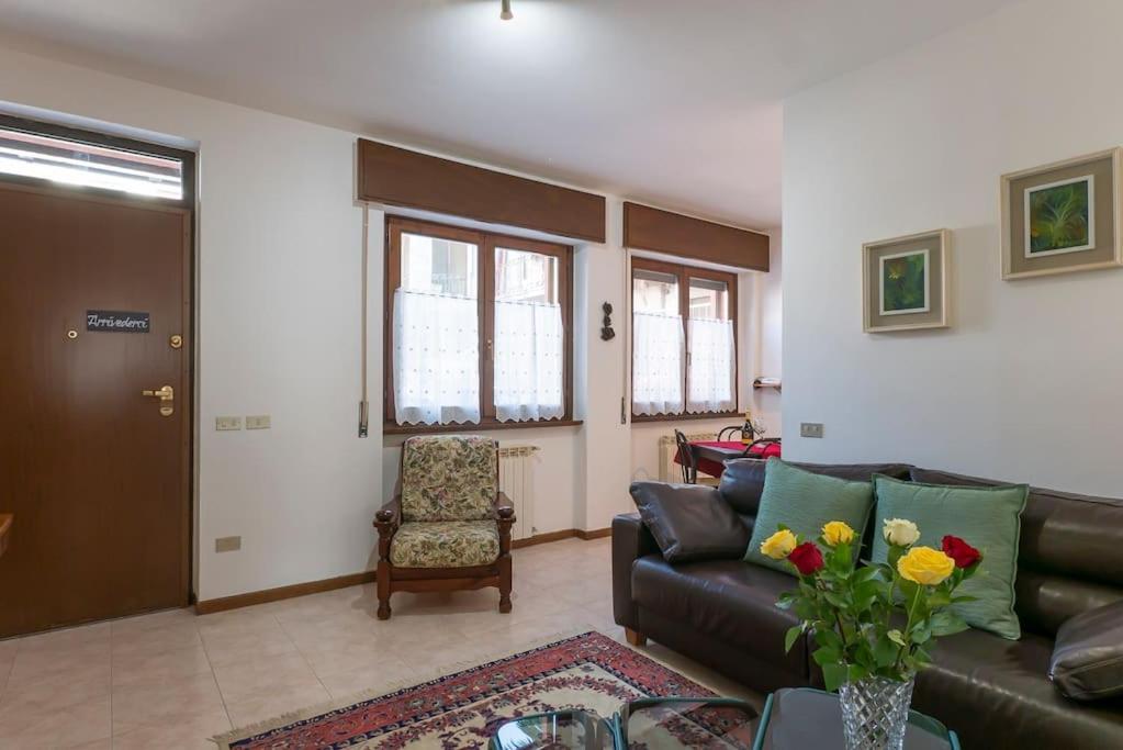 Le Rose Venegono Superiore Exterior foto